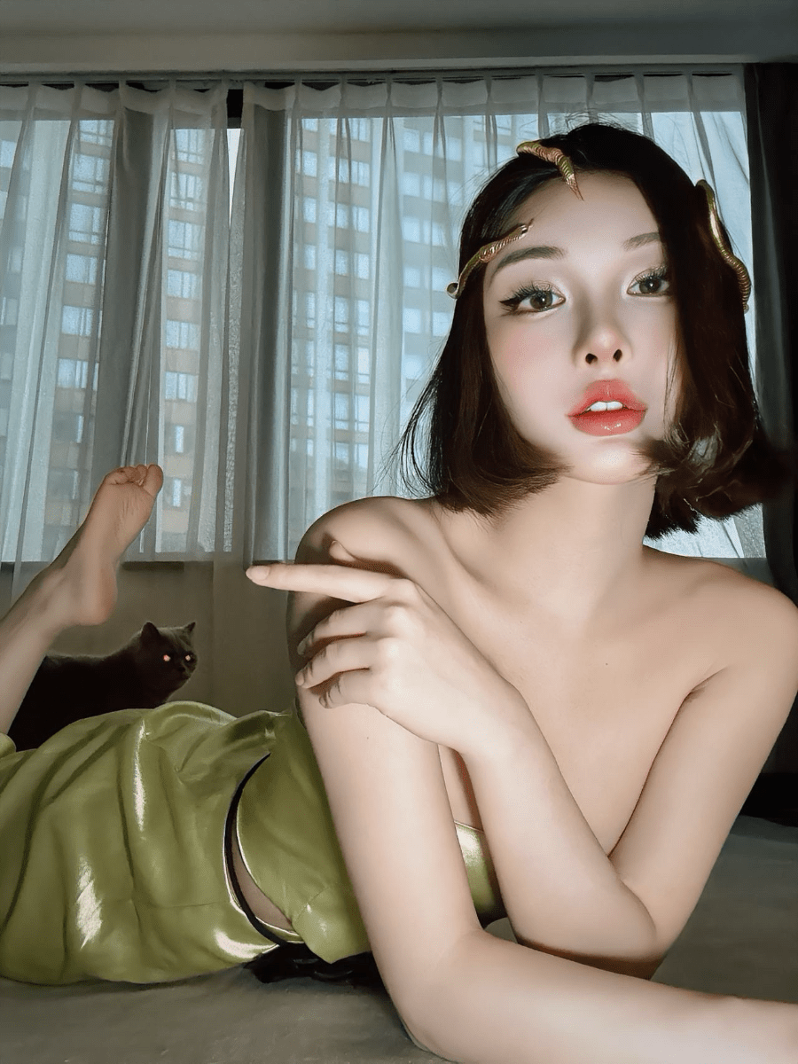 抖音迷人小艾琳微密圈合集【432P】 1 抖音迷人小艾琳微密圈合集【432P】